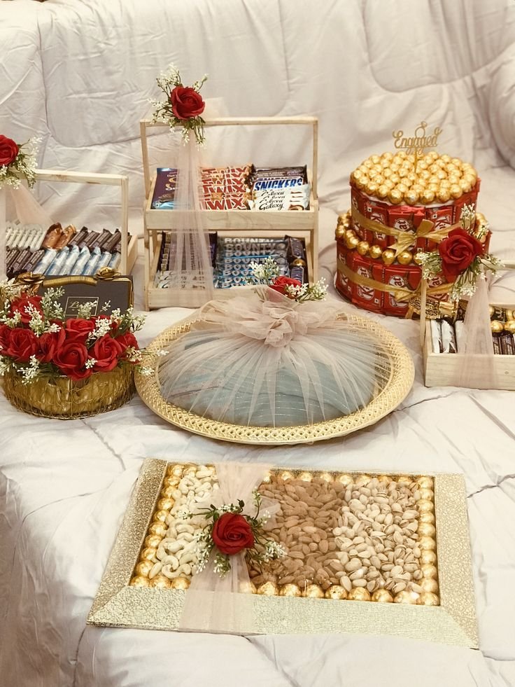 Wedding decoration hampers